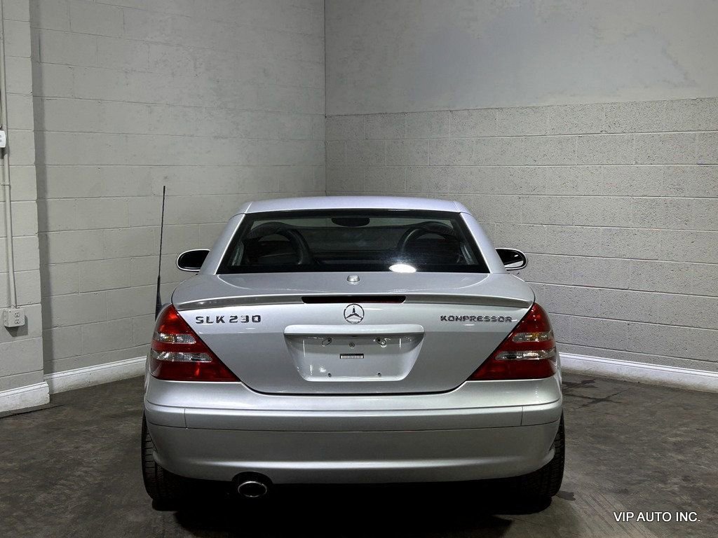 Used 2004 Mercedes-Benz SLK 230 image 18