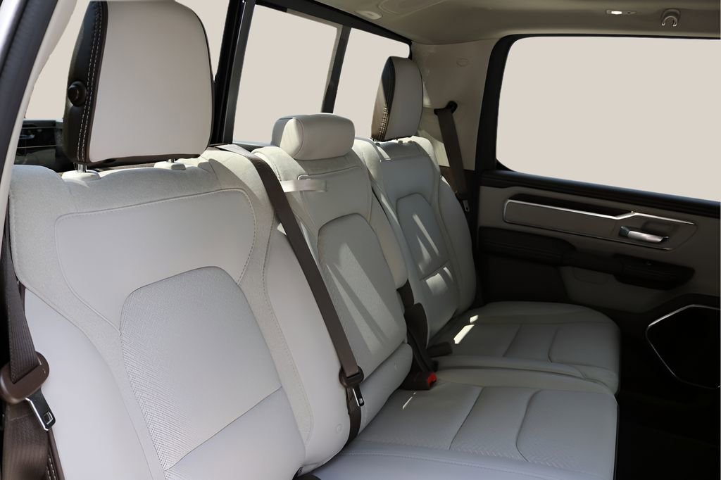 Used 2026 RAM 1500 Laramie AWD/4WD image 16