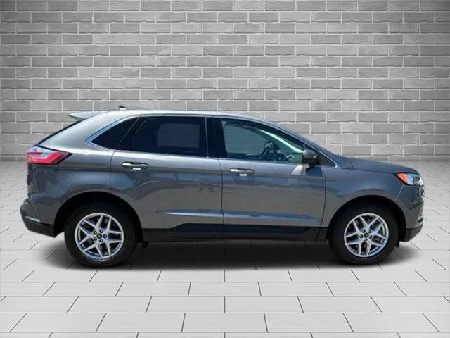 Certified 2023 Ford Edge SEL w/ Convenience Package AWD/4WD image 6