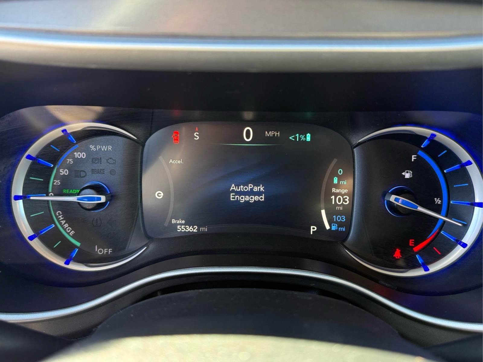 Used 2023 Chrysler Pacifica Touring-L FWD image 33