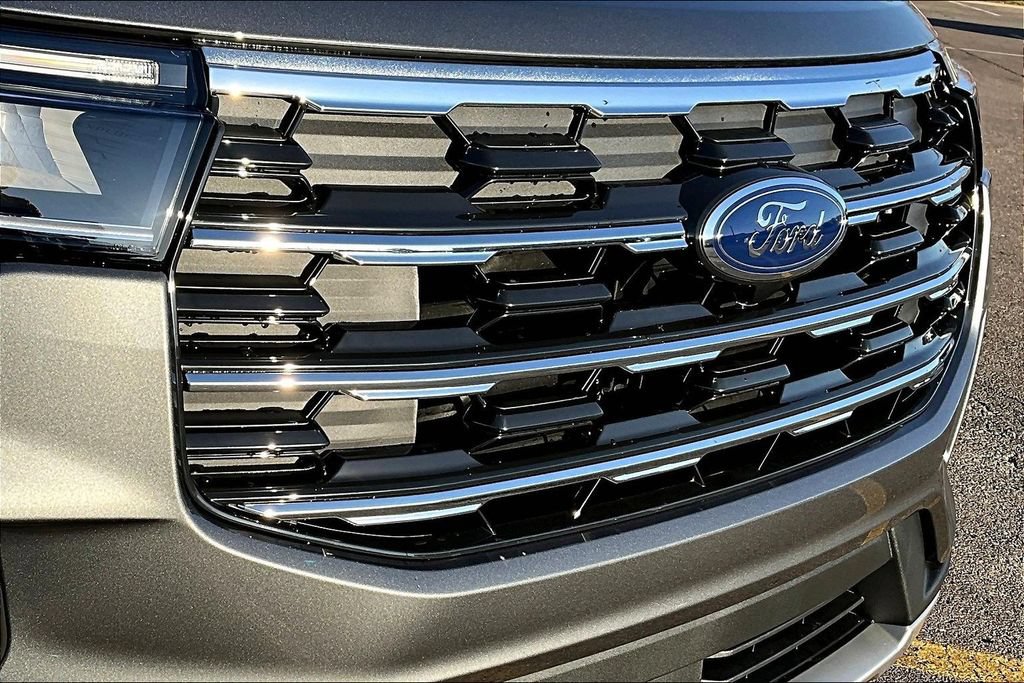 New 2026 Ford Explorer Active w/ Active Comfort Package AWD/4WD image 35
