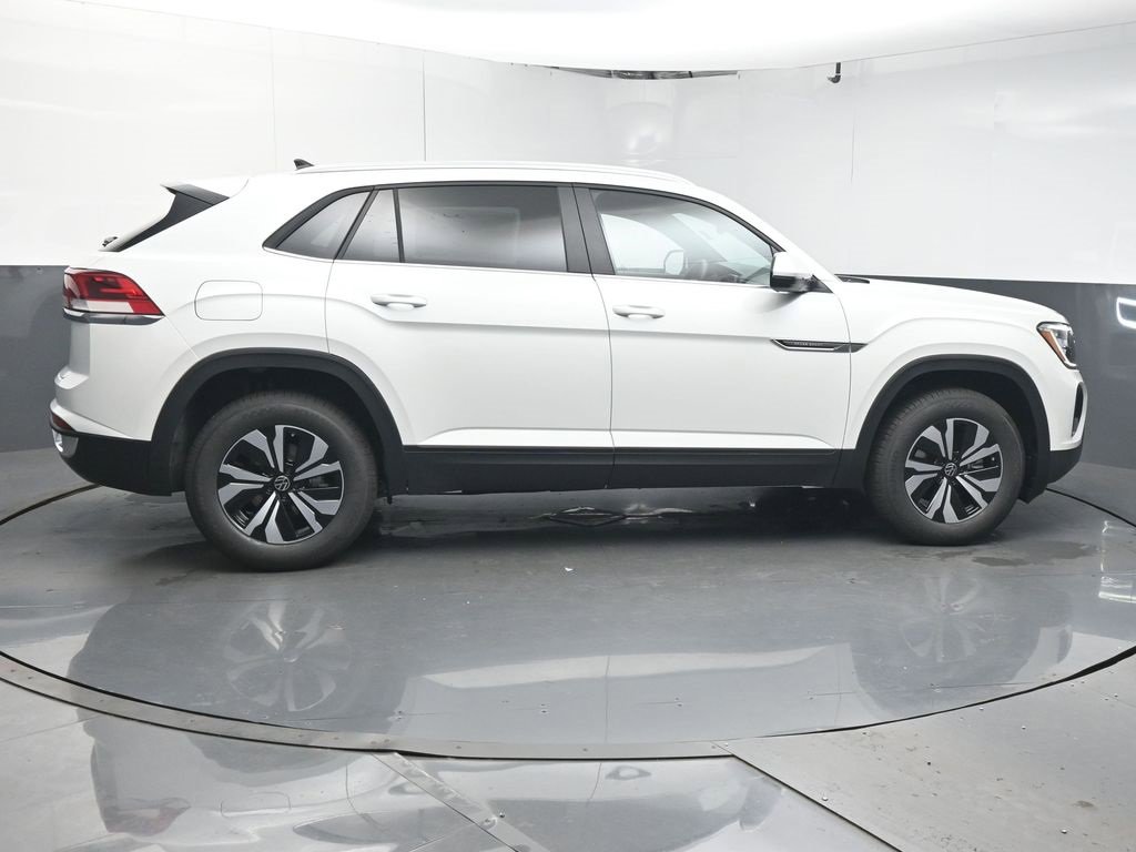 New 2026 Volkswagen Atlas Cross Sport SE image 8