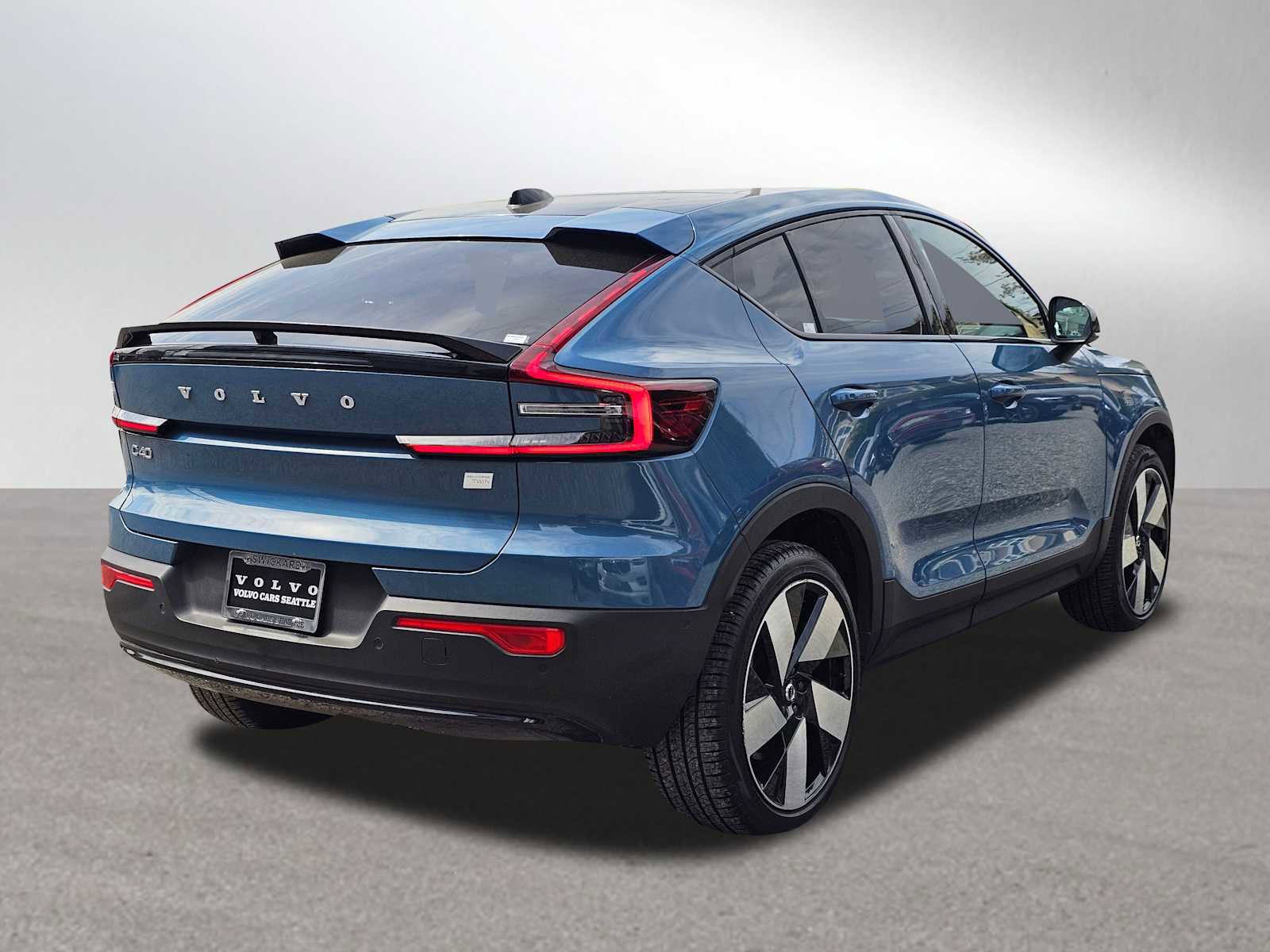 Certified 2023 Volvo C40 P8 Recharge Ultimate w/ Protection Package Premier image 3