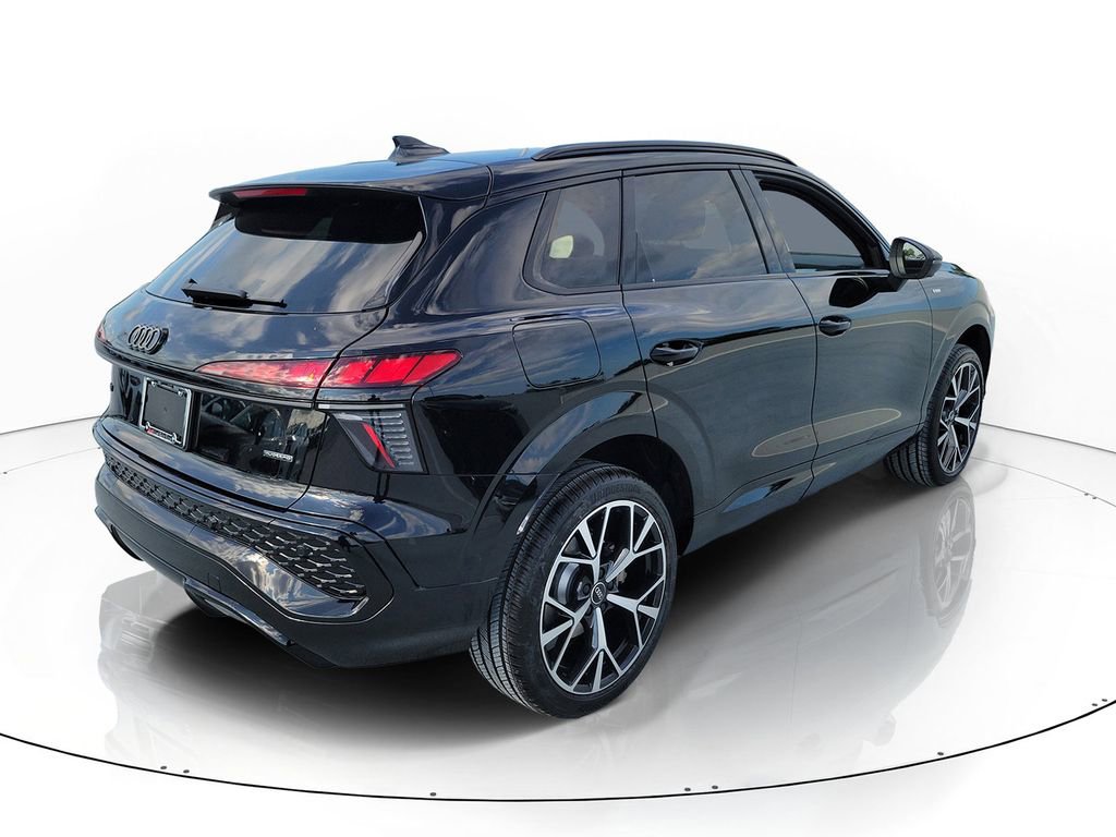 New 2026 Audi Q3 quattro 2.0T AWD/4WD image 4