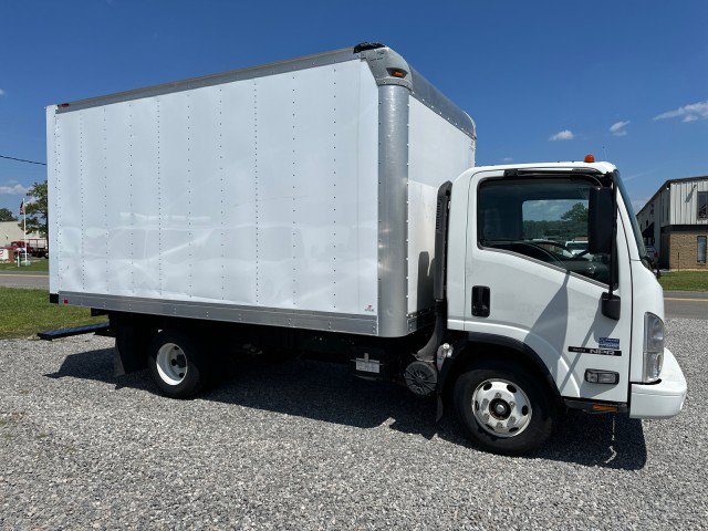 Used 2016 Isuzu NPR RWD image 6