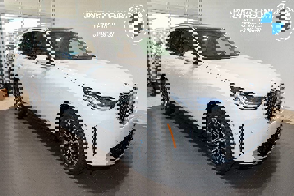 Used 2025 BMW X3 xDrive30i w/ Premium Package image 1