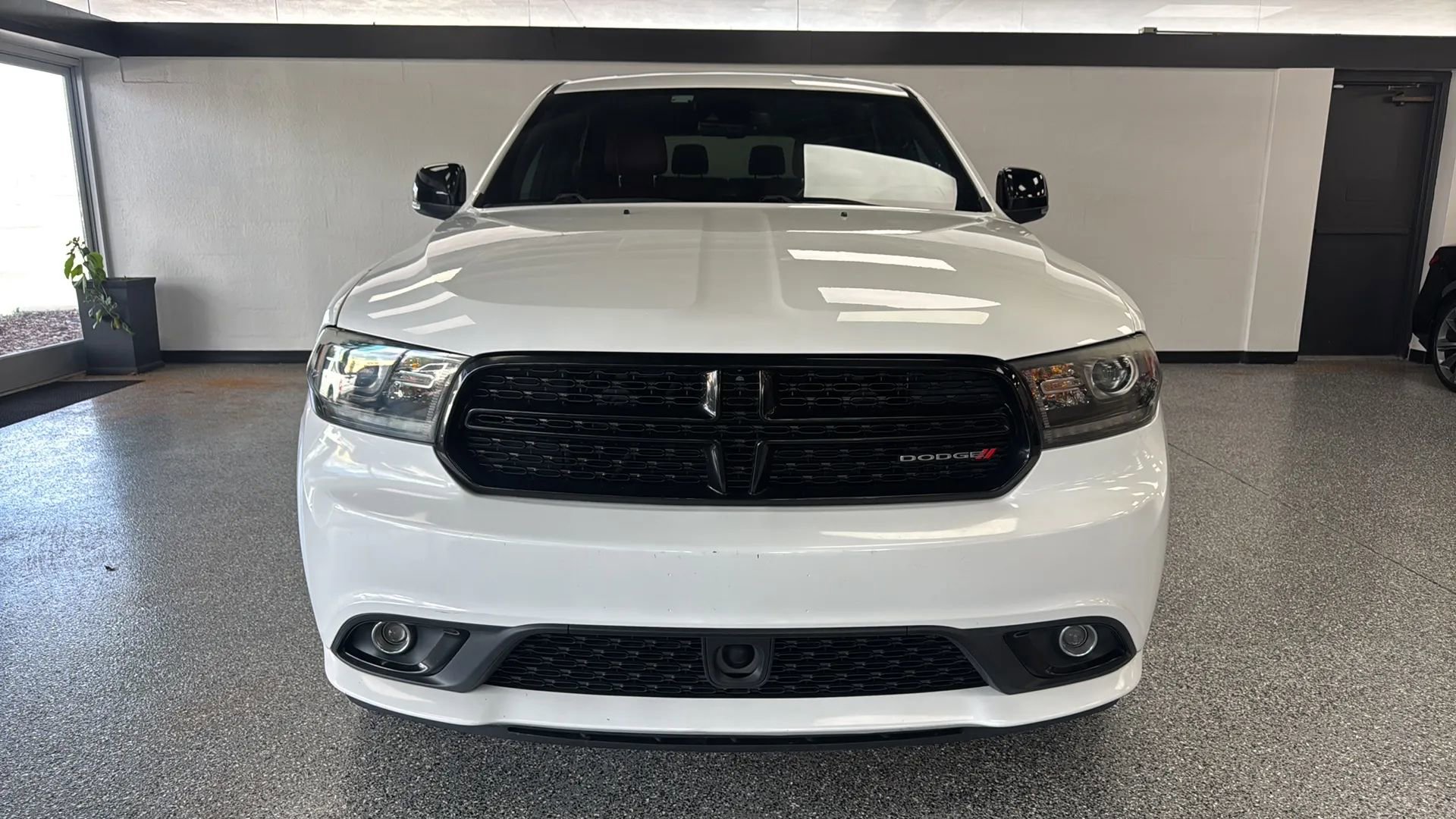 Used 2015 Dodge Durango R/T w/ Technology Group RWD image 2