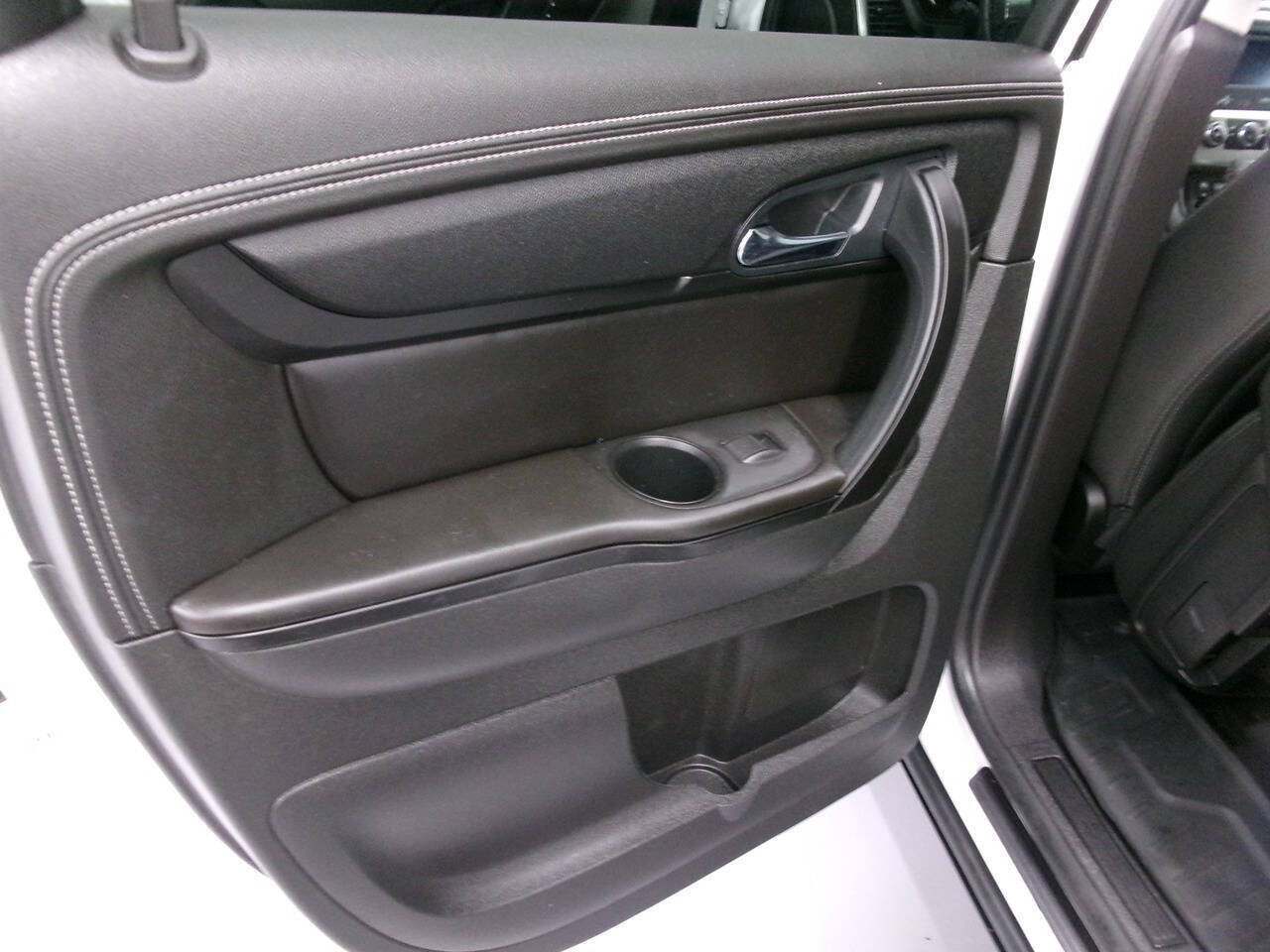 Used 2016 GMC Acadia SLE AWD/4WD image 25