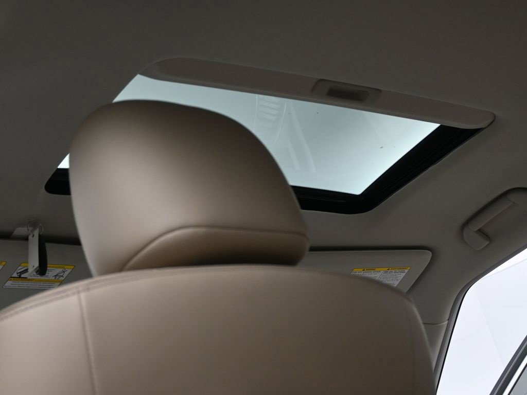 Used 2024 Nissan Armada SL w/ Cargo Package image 26