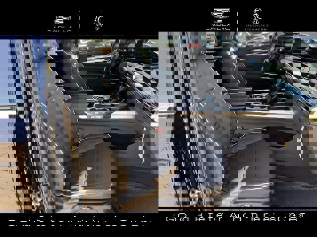 Certified 2026 Cadillac Escalade ESV Luxury image 27