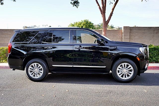Used 2024 GMC Yukon SLT RWD image 7