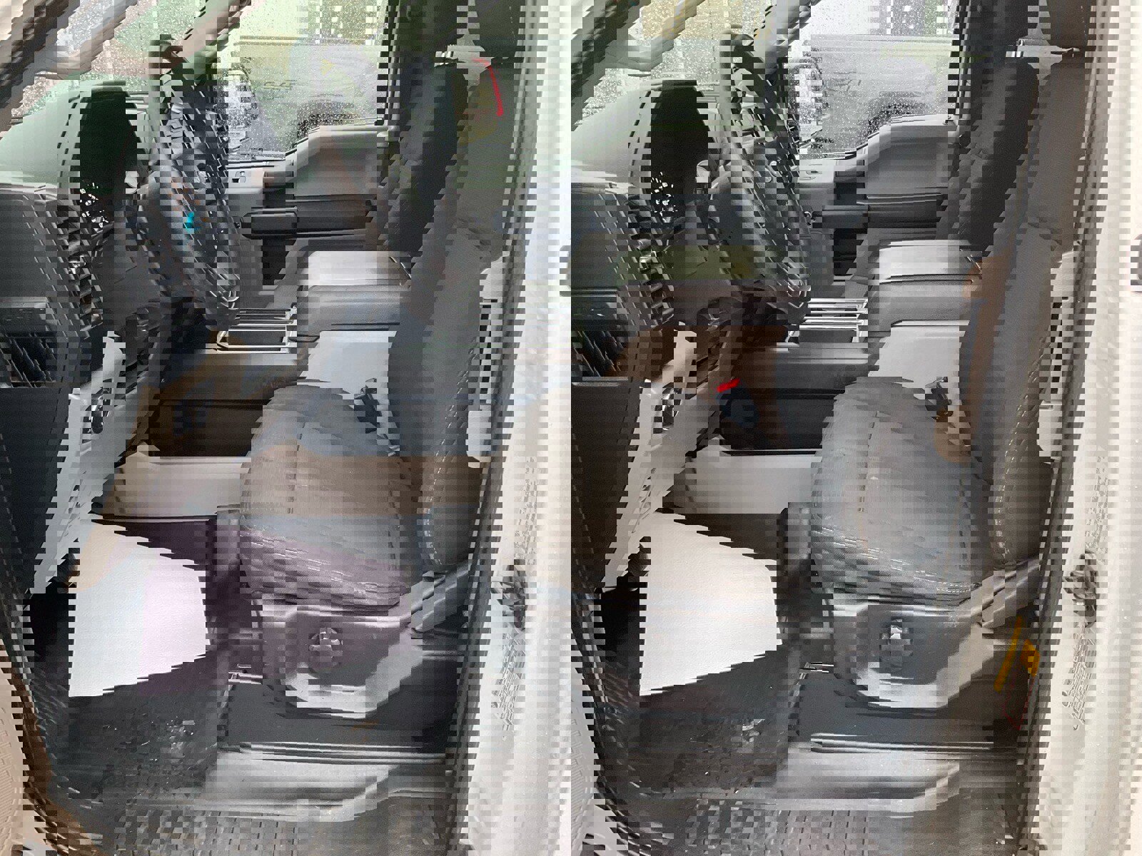 Used 2017 Ford F150 XL w/ Equipment Group 101A Mid image 5