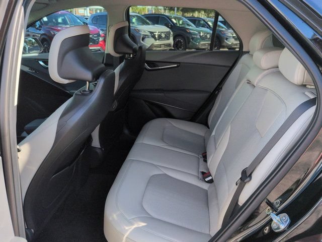 Used 2024 Kia Niro EX FWD image 13