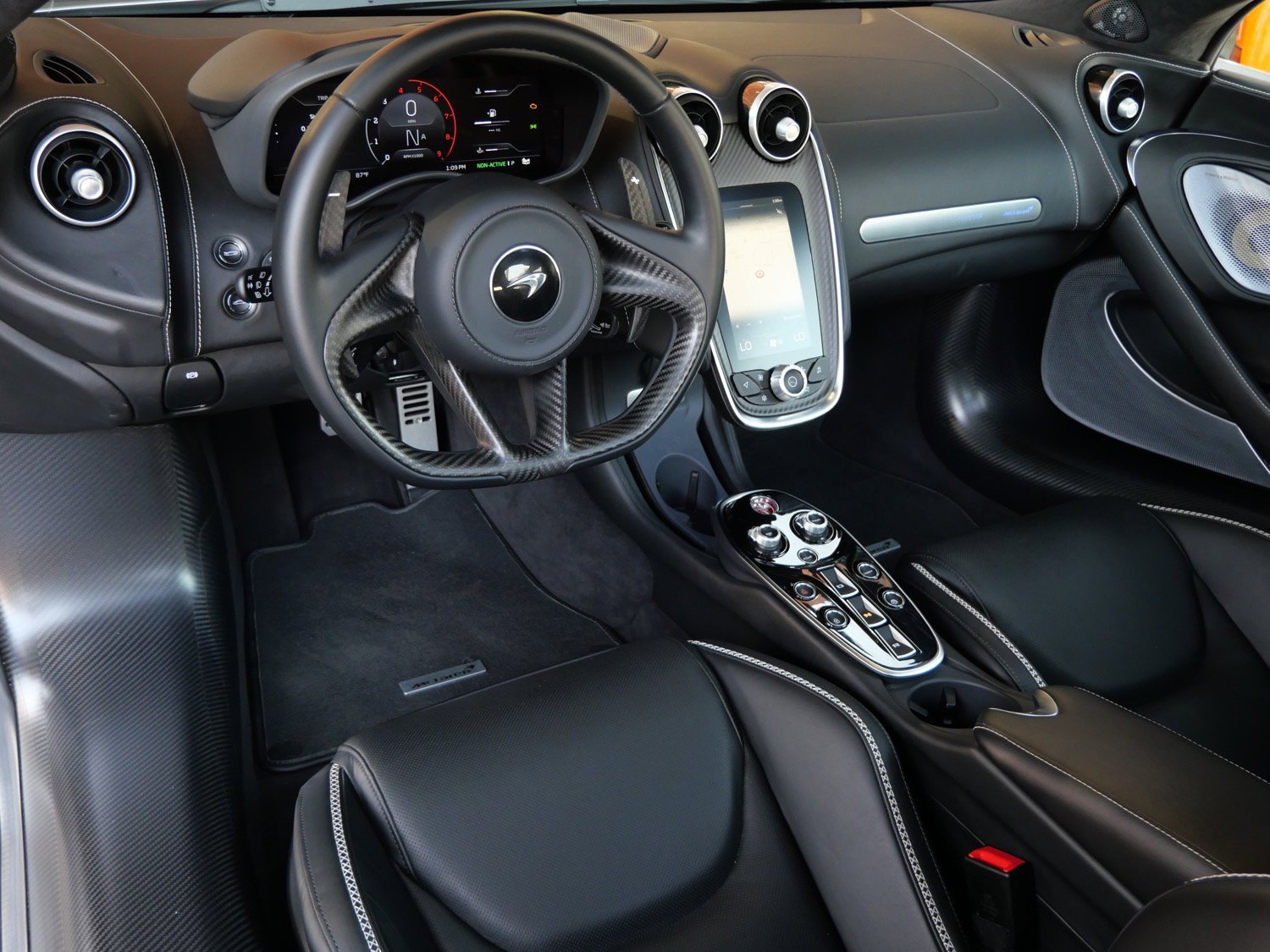 Used 2023 McLaren GT image 8