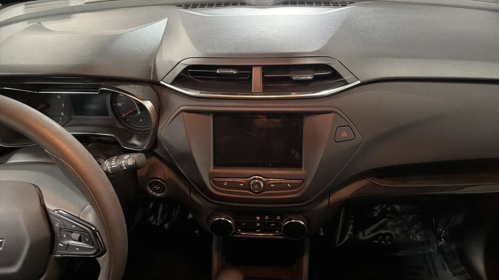 Used 2023 Chevrolet TrailBlazer LT FWD image 18