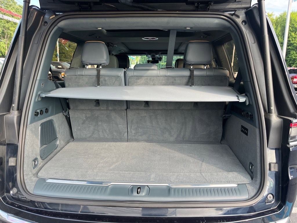 Used 2022 Jeep Grand Wagoneer Series III image 25