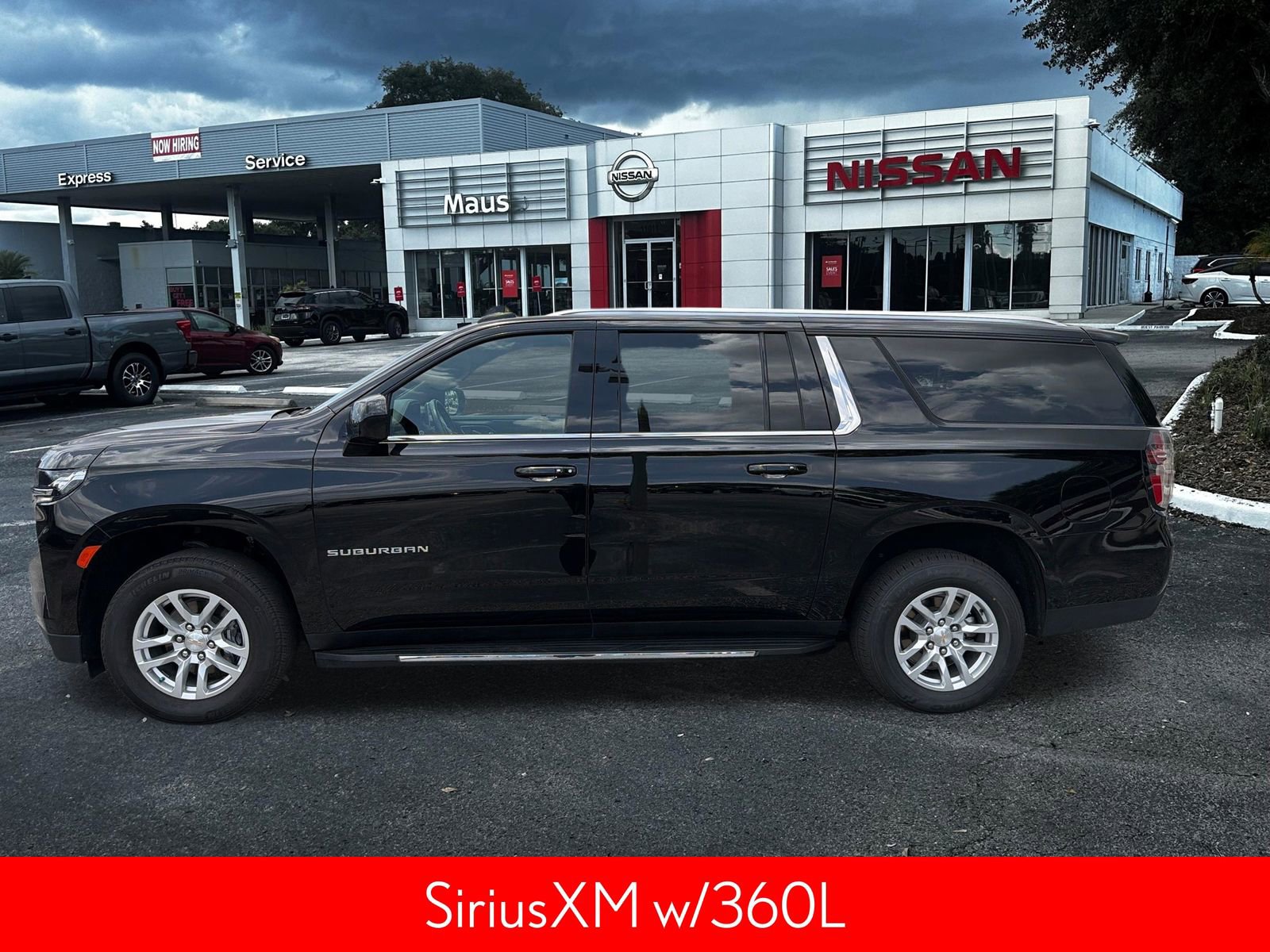 Used 2024 Chevrolet Suburban LT AWD/4WD image 13