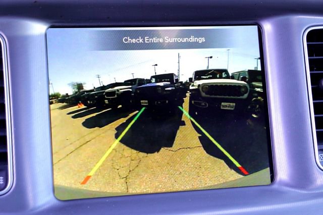 Used 2023 Dodge Charger SXT image 17