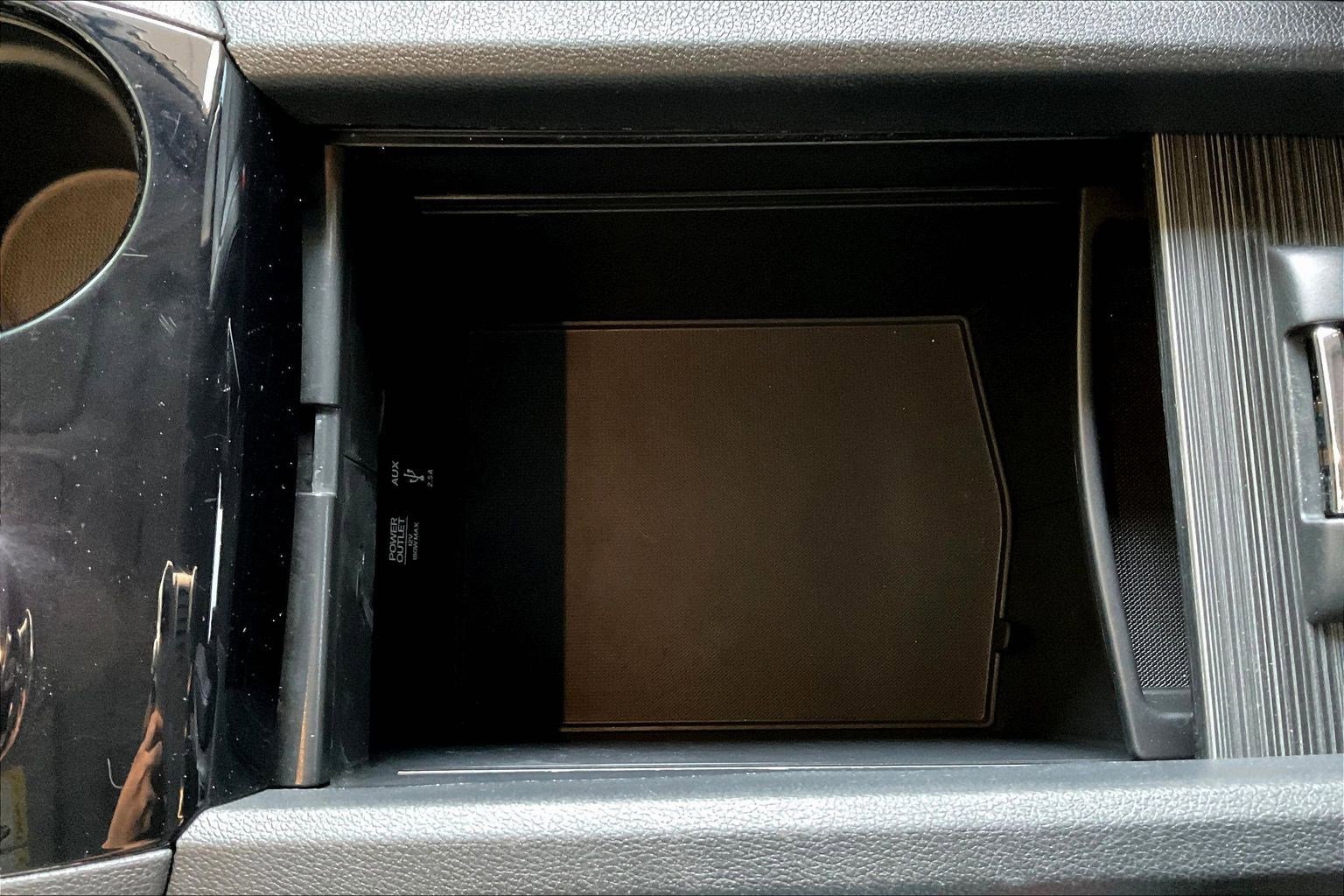 Used 2017 Honda Pilot Elite image 16