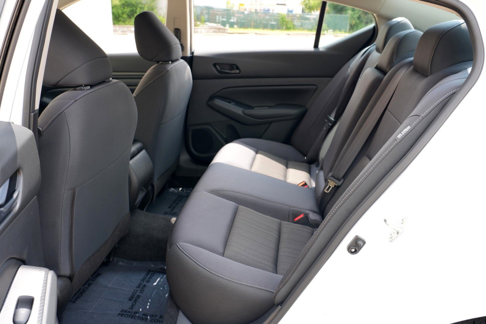 Used 2024 Nissan Altima 2.5 S FWD image 33