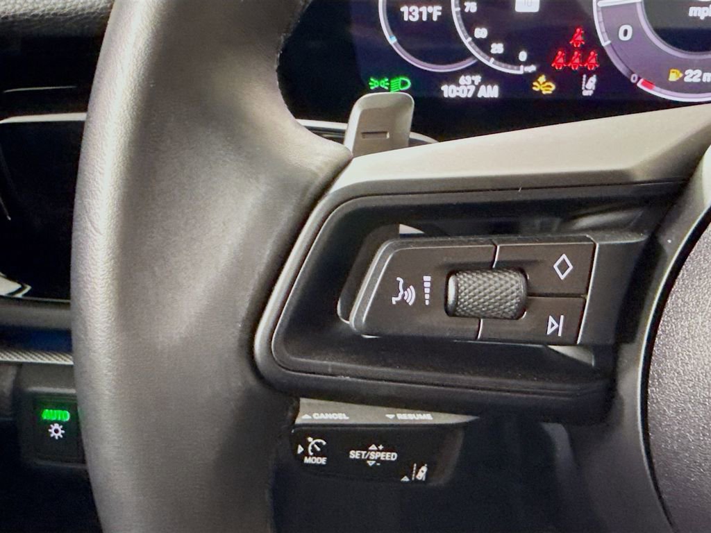 Used 2025 Porsche Panamera image 11