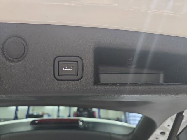Used 2023 Chevrolet Equinox RS AWD/4WD image 15