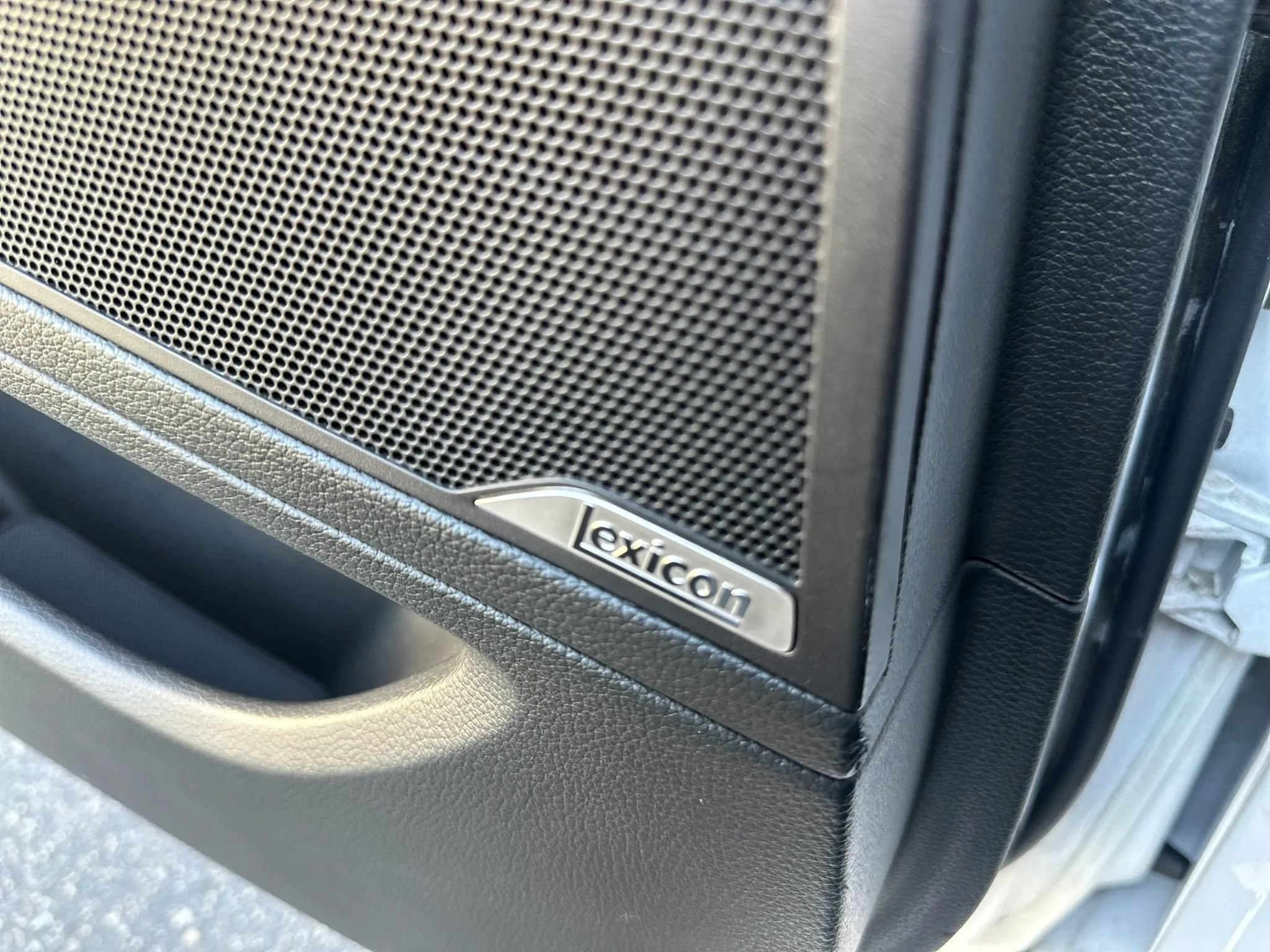 Used 2018 Genesis G80 3.3T Sport RWD image 52