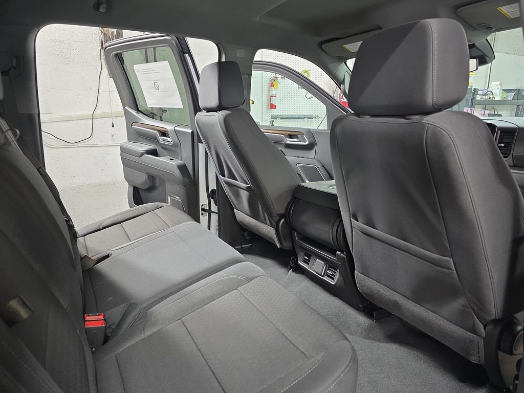 New 2026 GMC Sierra 1500 Elevation image 11