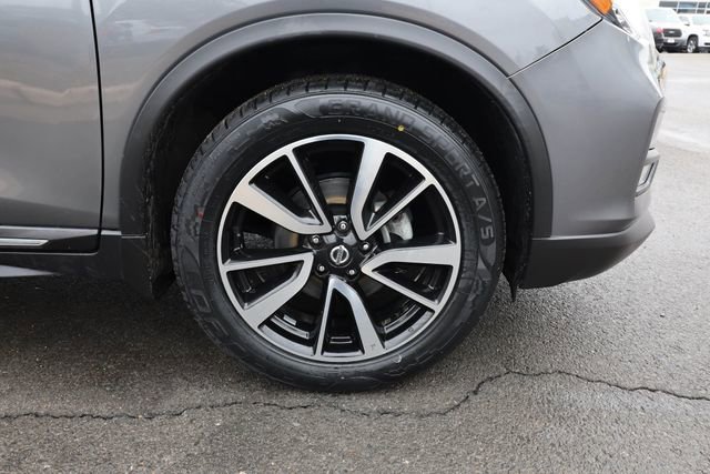 Used 2018 Nissan Rogue SL w/ Premium Package image 25