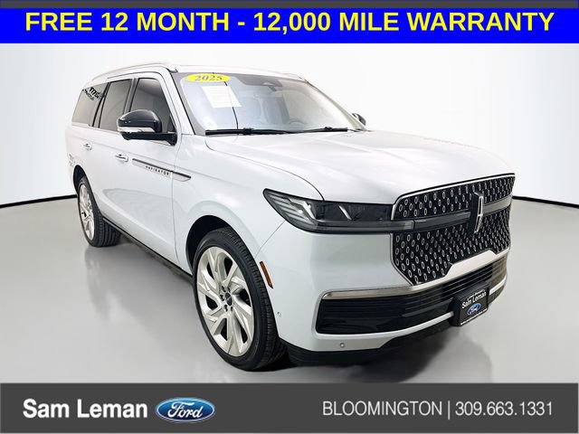 Used 2025 Lincoln Navigator Reserve AWD/4WD image 1