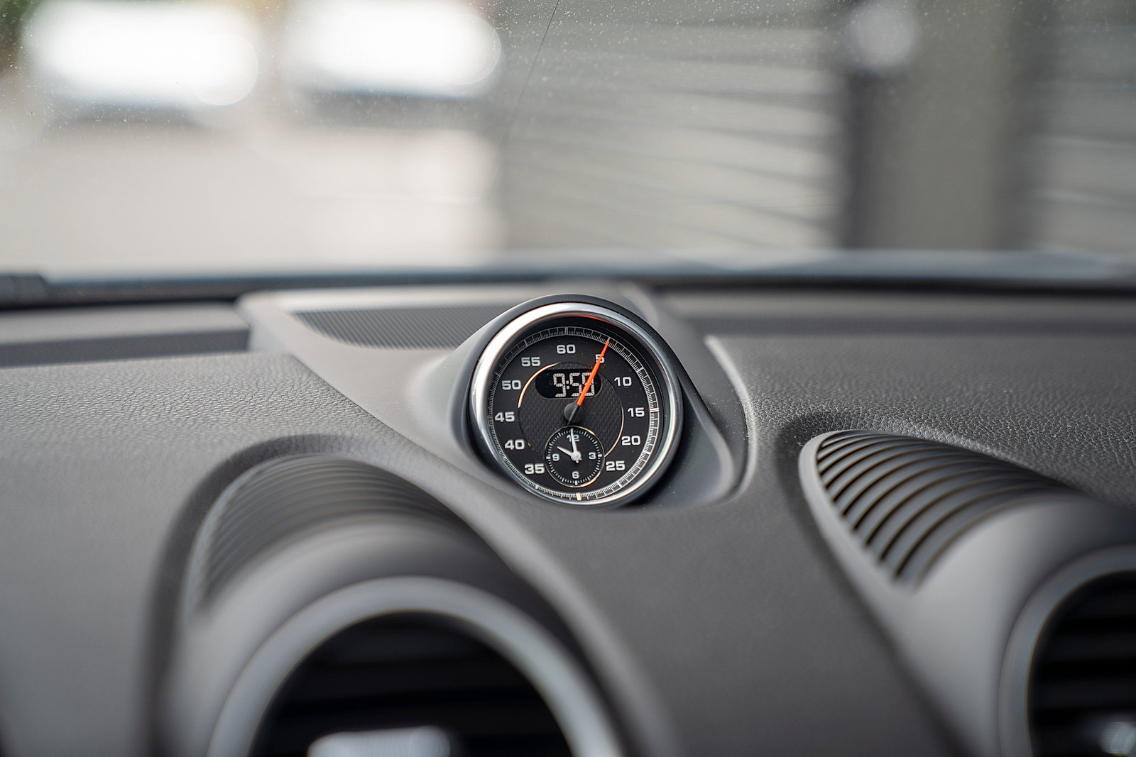 Used 2025 Porsche 718 Cayman RWD image 12