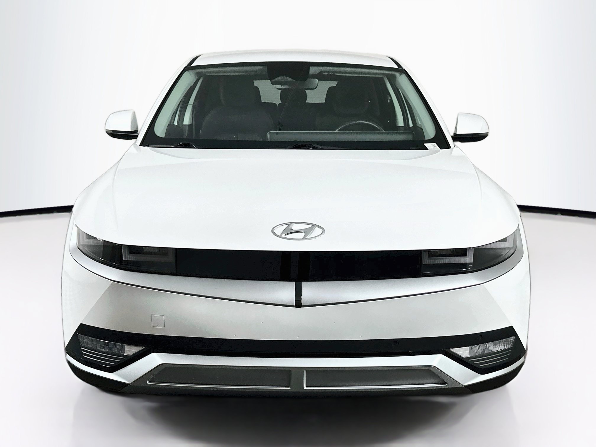 Used 2024 Hyundai Ioniq 5 SEL RWD image 2
