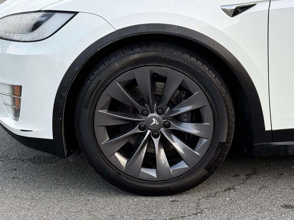 Used 2018 Tesla Model X 75D AWD/4WD image 8