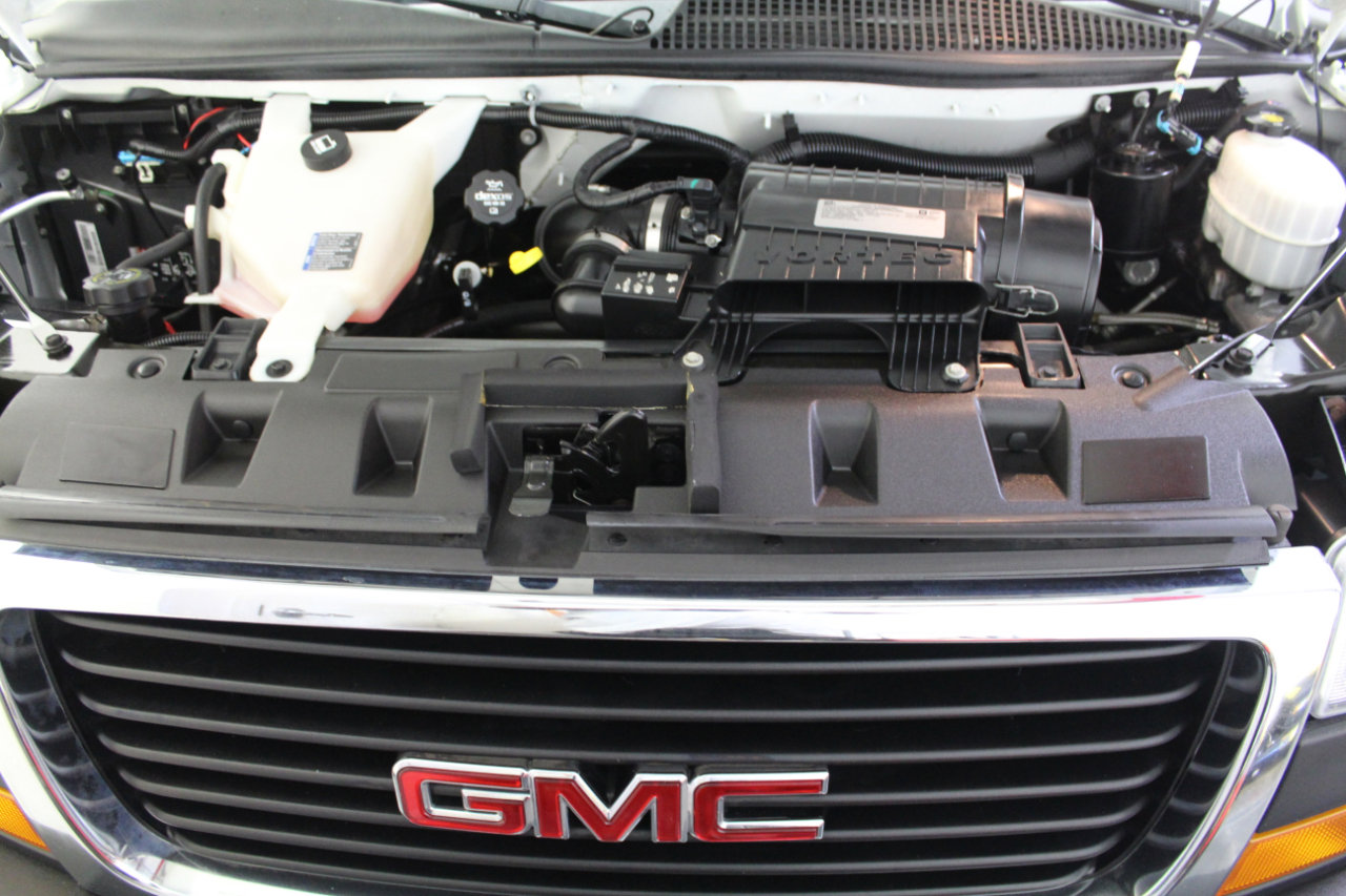 Used 2020 GMC Savana 3500 LT w/ LT Preferred Equipment Group image 32