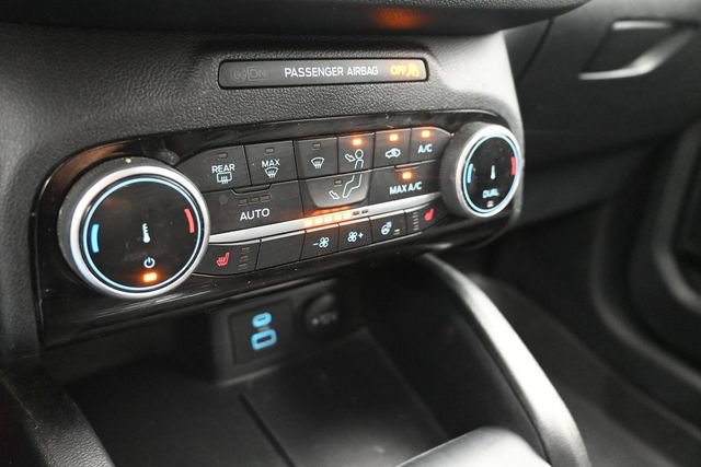 Used 2022 Ford Escape SEL w/ SEL Stealth AWD Package image 33