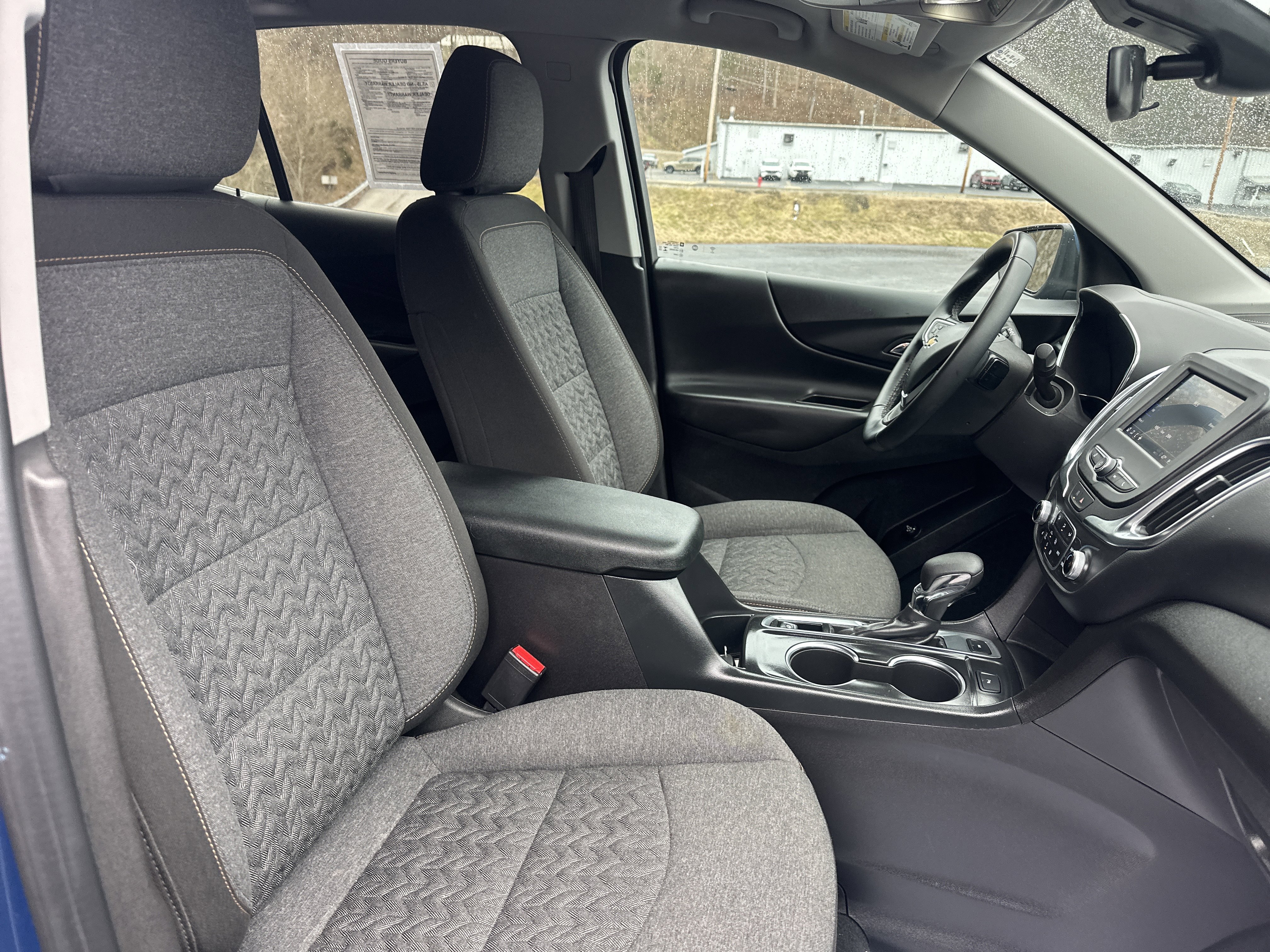 Used 2024 Chevrolet Equinox LT image 35