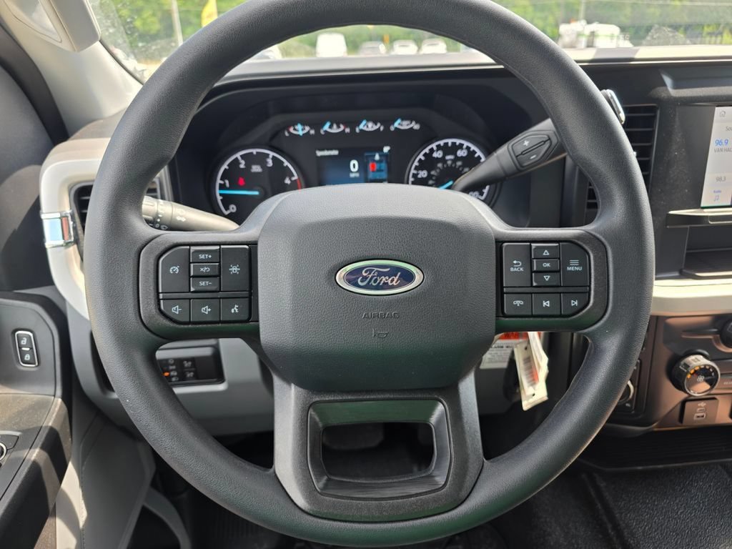New 2026 Ford F550 4x4 Supercab Super Duty image 36