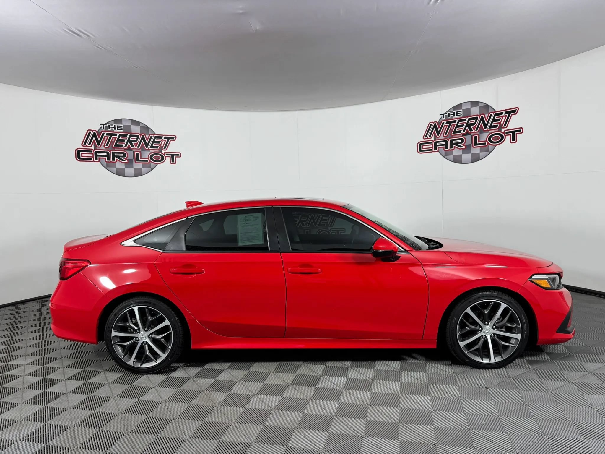 Used 2022 Honda Civic Touring image 8