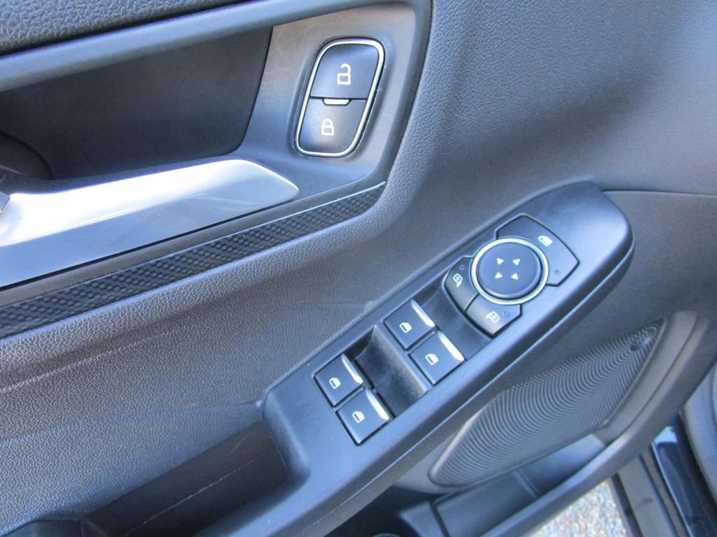 Used 2025 Ford Escape ST-Line image 19