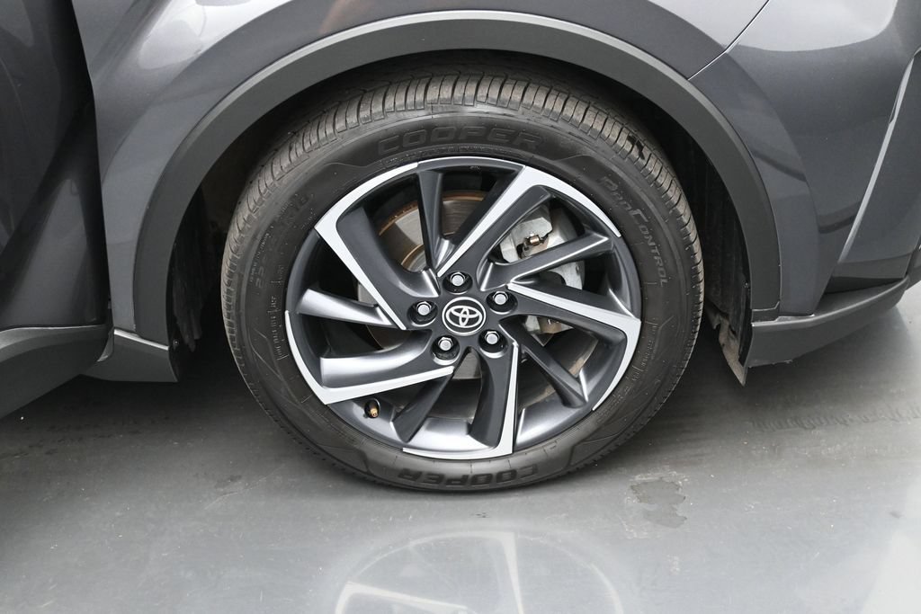 Certified 2021 Toyota C-HR Limited FWD image 36