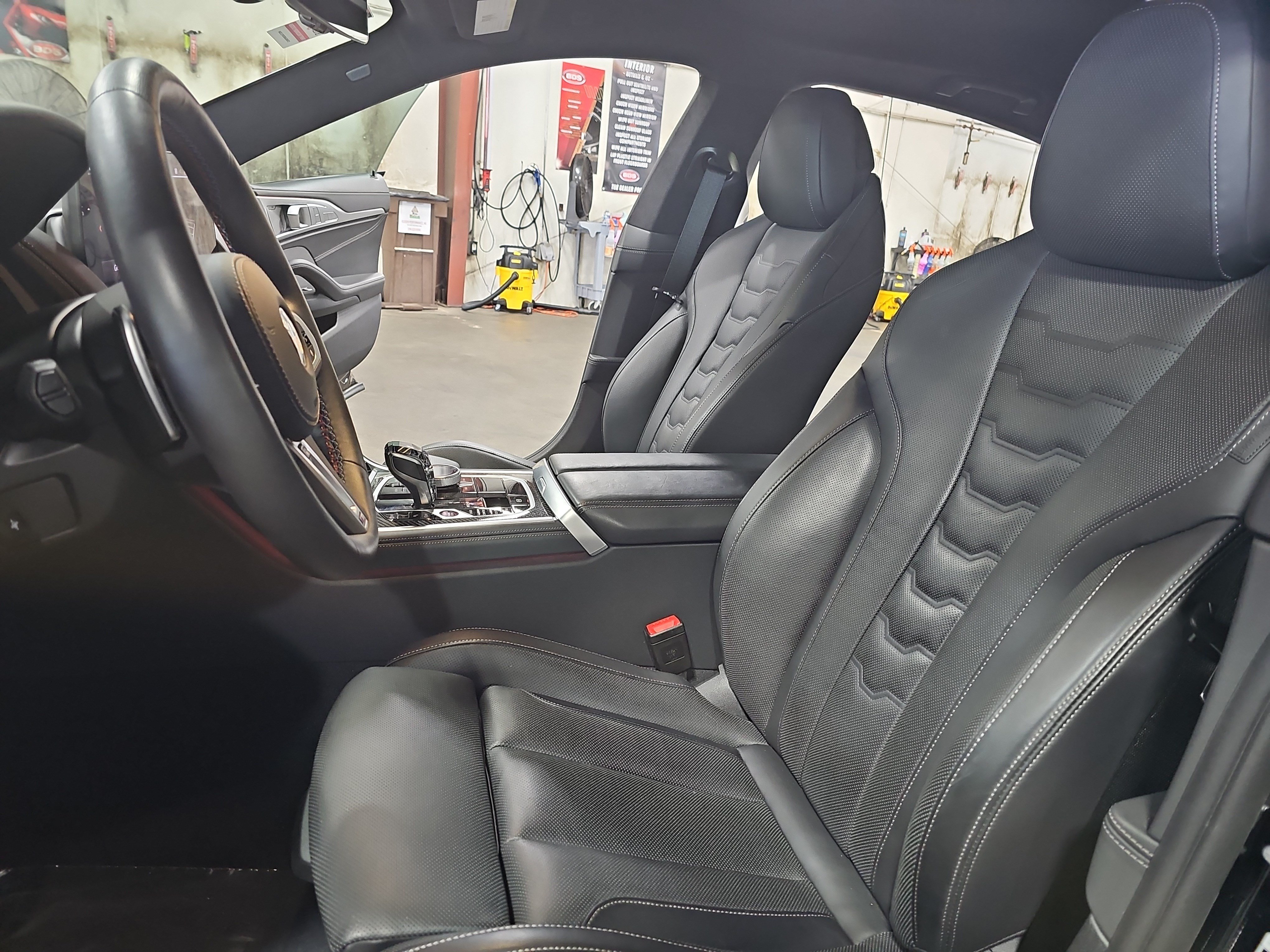 Certified 2026 BMW M850i xDrive w/ M Carbon Exterior Package AWD/4WD image 16
