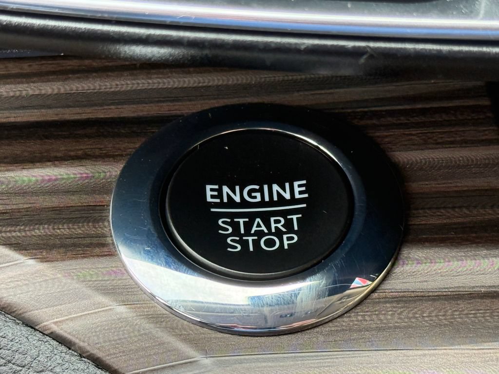 Used 2022 Ford Explorer Limited w/ Equipment Group 301A RWD image 34