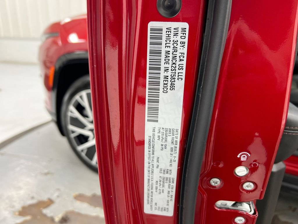 Used 2025 Jeep Wagoneer S Limited image 28