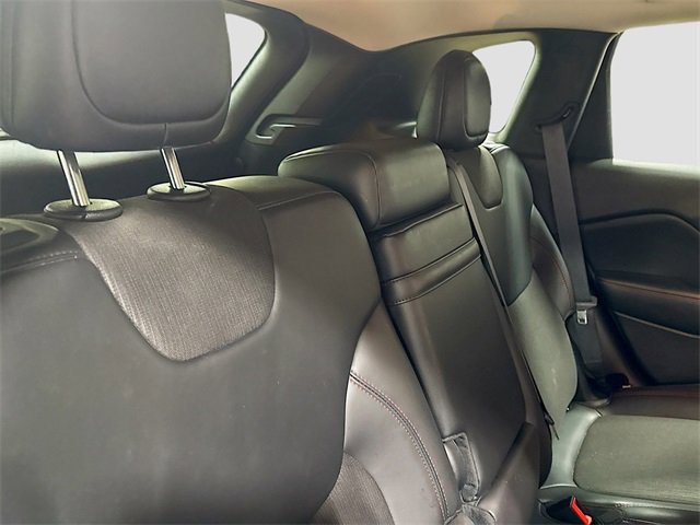 Used 2018 Jeep Cherokee Trailhawk w/ Cold Weather Group image 28