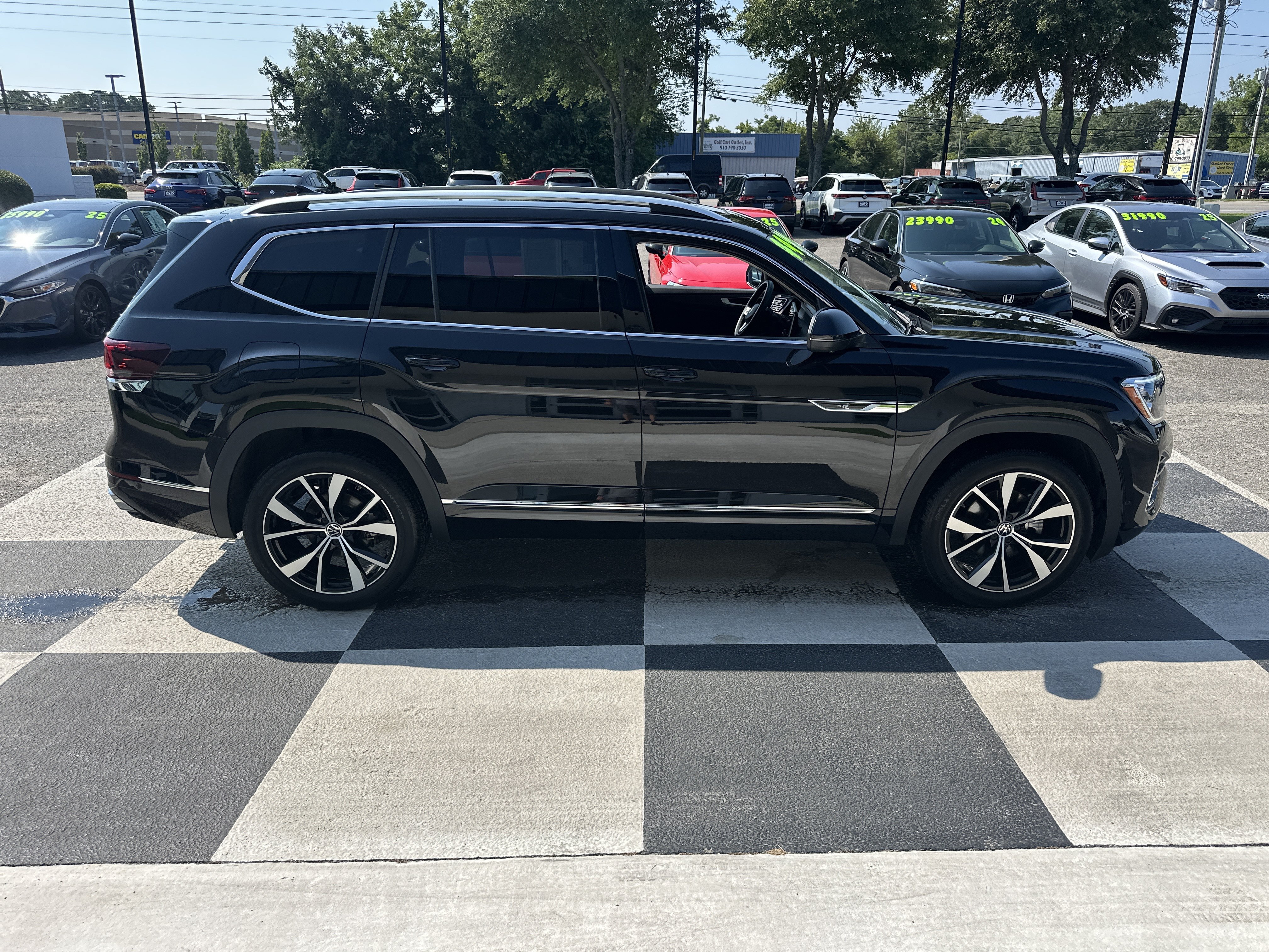 Used 2026 Volkswagen Atlas SEL Premium R-Line AWD/4WD image 3
