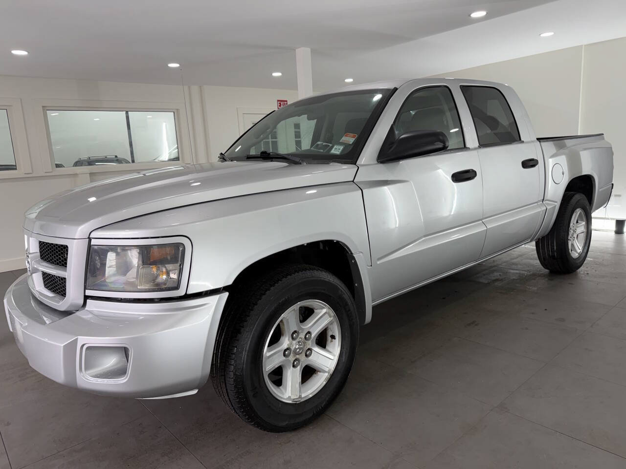 Used 2011 Dodge Dakota Big Horn AWD/4WD image 2