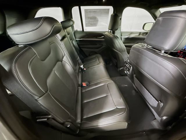 New 2025 Jeep Grand Cherokee Limited w/ Black Appearance Package image 25