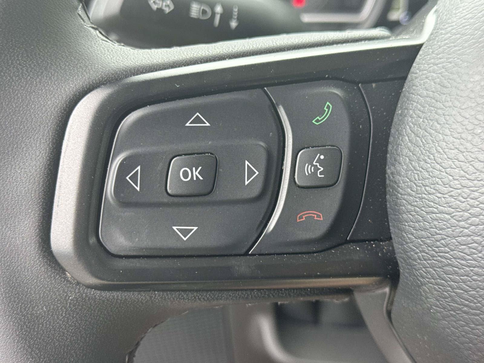 Used 2026 Jeep Gladiator Mojave AWD/4WD image 19
