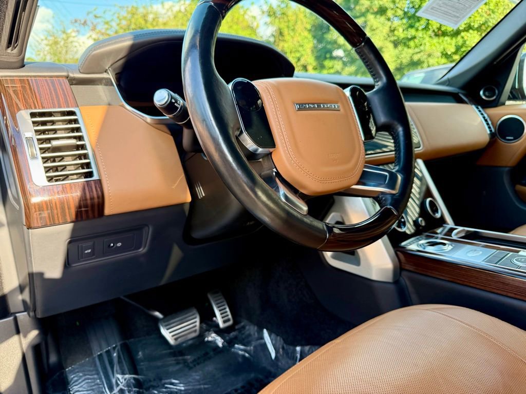 Used 2018 Land Rover Range Rover Autobiography image 10