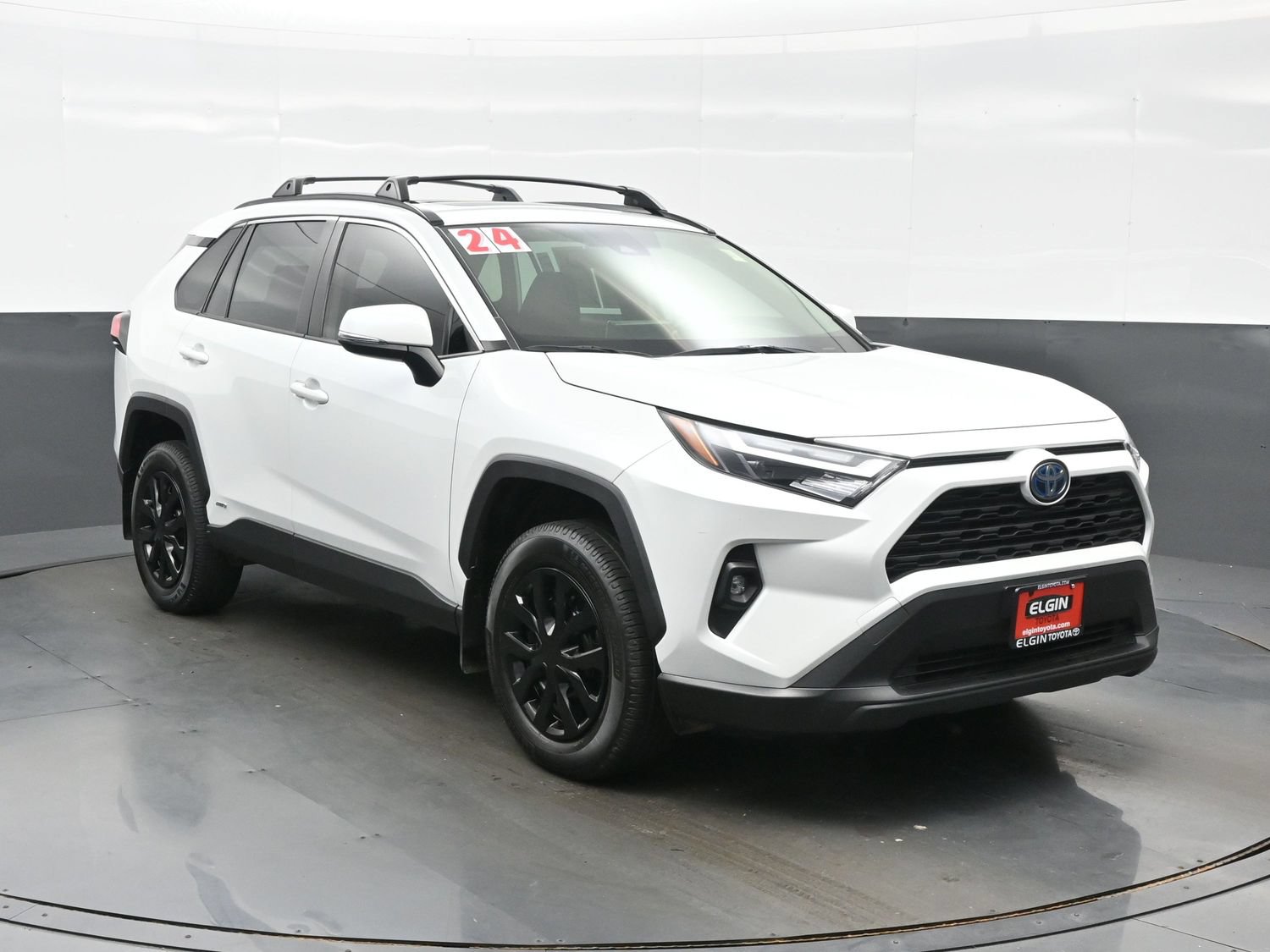 Used 2024 Toyota RAV4 XLE Premium AWD/4WD image 8